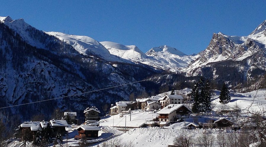 SPECIALE CAPODANNO SULLA NEVE NEL PARCO DEL MONT AVIC A CHAMPORCHER 1 champorcher ski resort