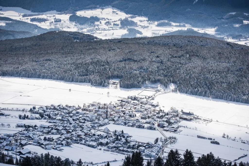 SPECIALE CAPODANNO IN VAL PUSTERIA A FALZES 1 falzes dinverno.000bx0