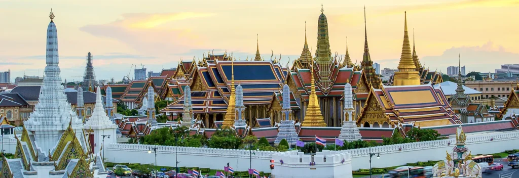 Grand palace and Wat Phra Keaw Bangkok e1781512206584